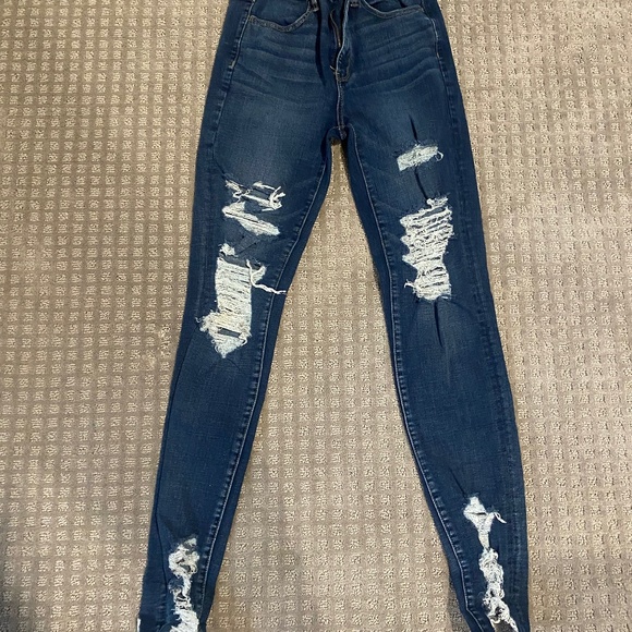 Jeans - Picture 1 of 3
